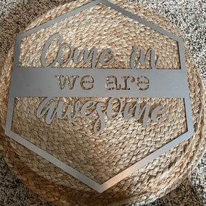 New minimalist metal welcome sign